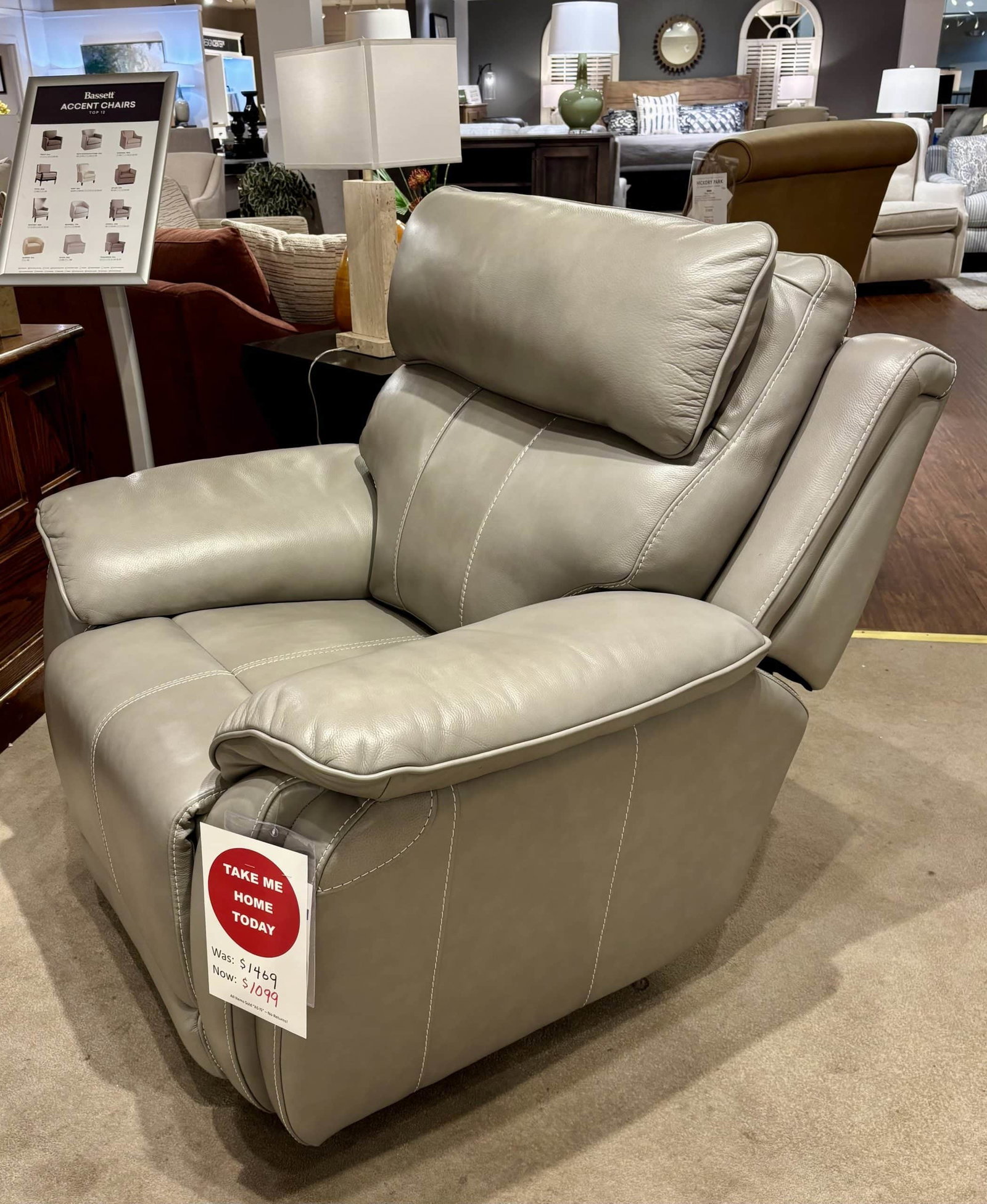 Bassett 3740-P0N Levitate wallsaving Recliner