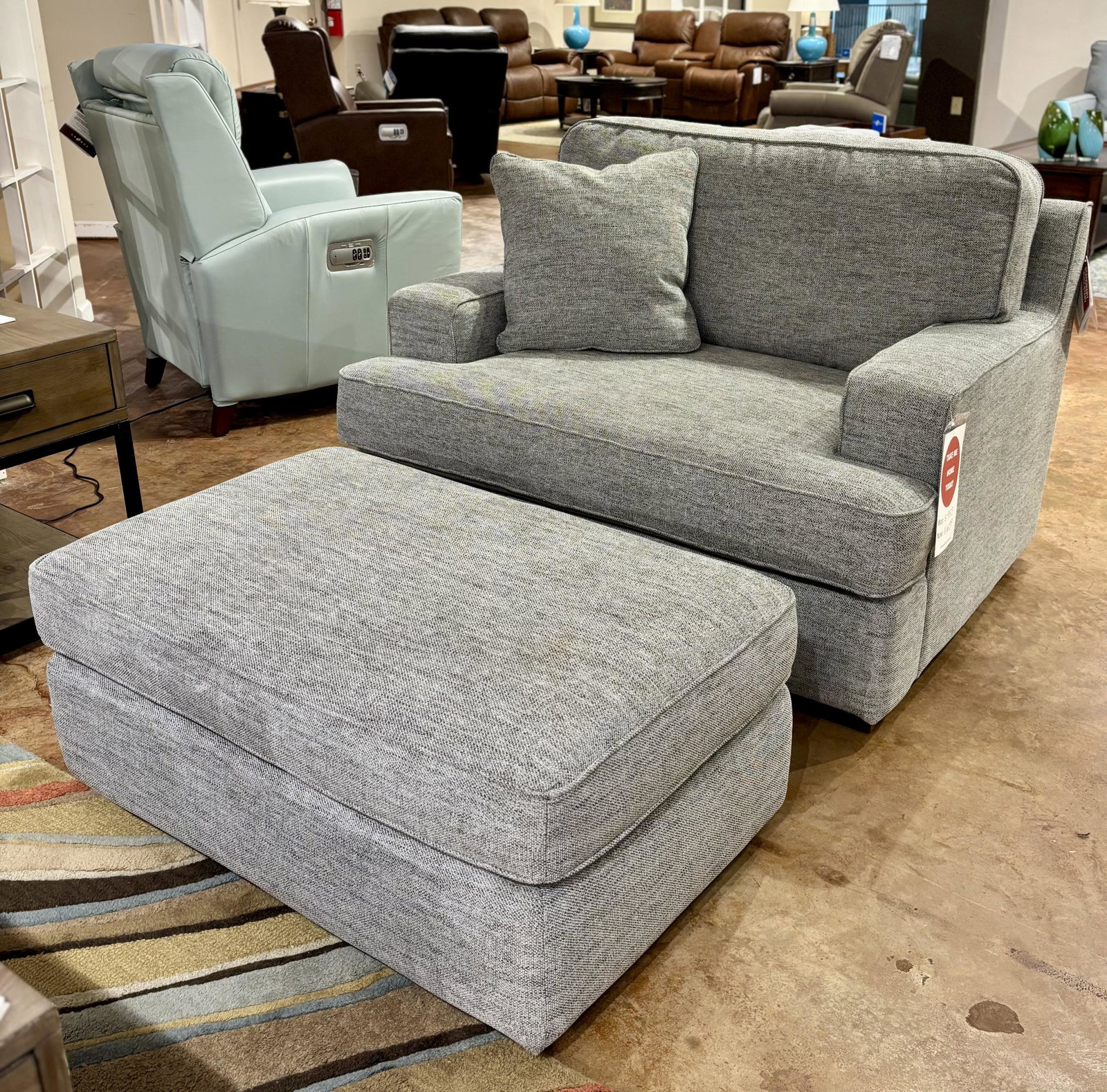 La-Z-Boy 655-663 Paxton Chair and Ottoman La-Z-Boy 655-663 Paxton Chair and Ottoman