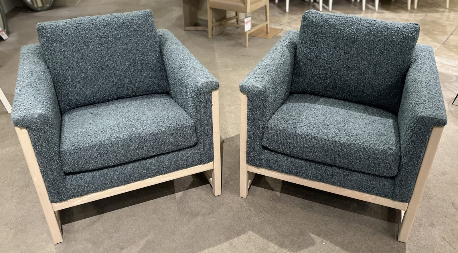 Century CCC3124-6/10 Silas Chair