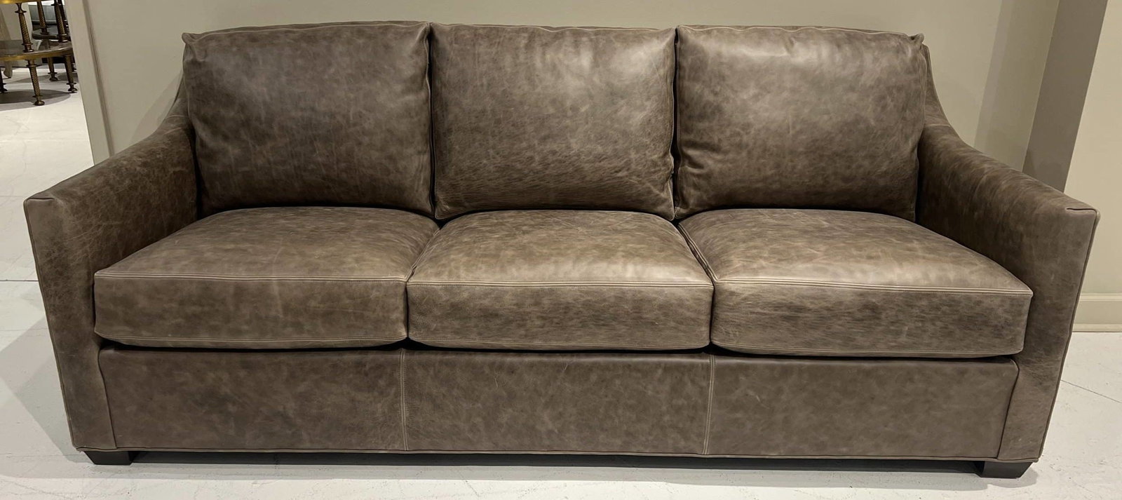 Century LR-C1035-2/290 Carsen Sofa