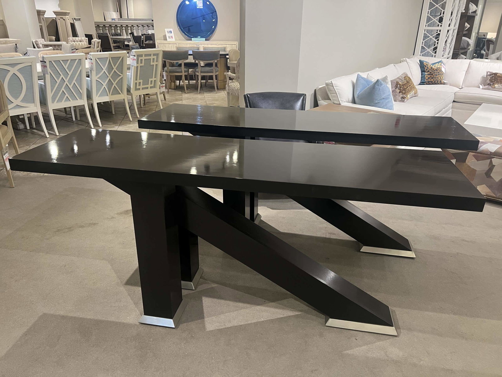 Century 559-725/30 Omni Console at Factory Outlets by Hickory Park