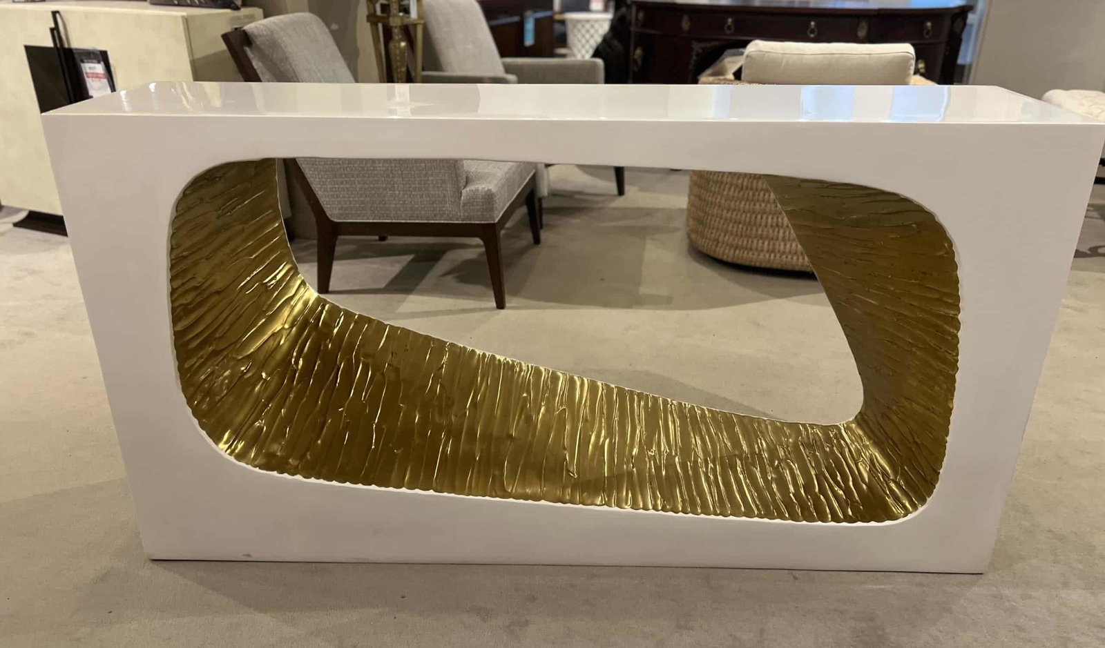 Century SF5632/70 Kelly Console Table