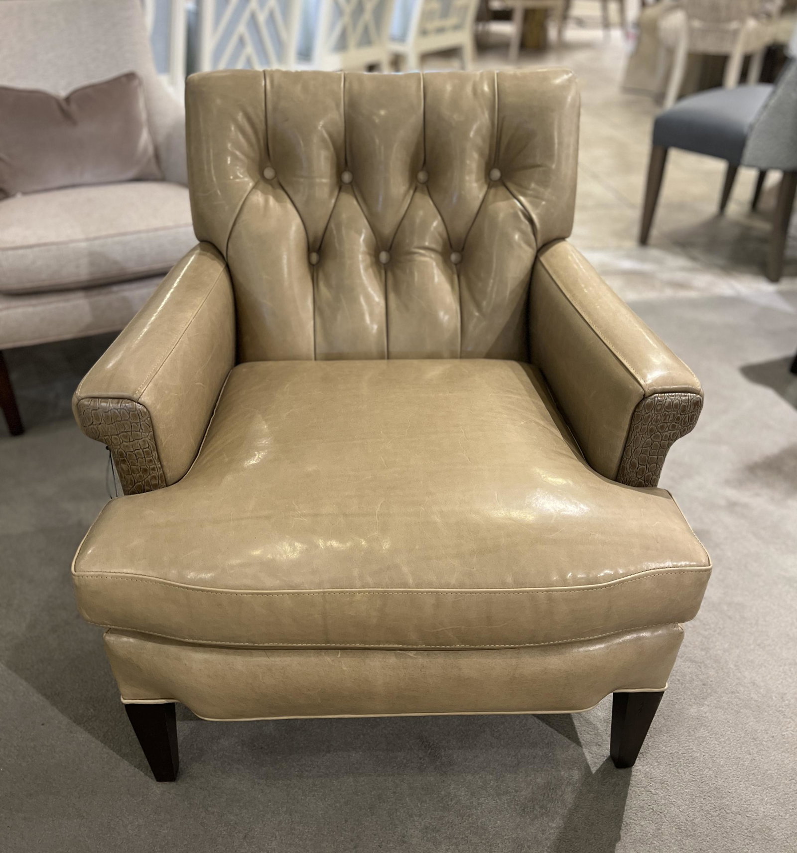 Hancock and Moore 6688-1/384 Kindred Chair Hancock and Moore 6688-1/384 Kindred Chair