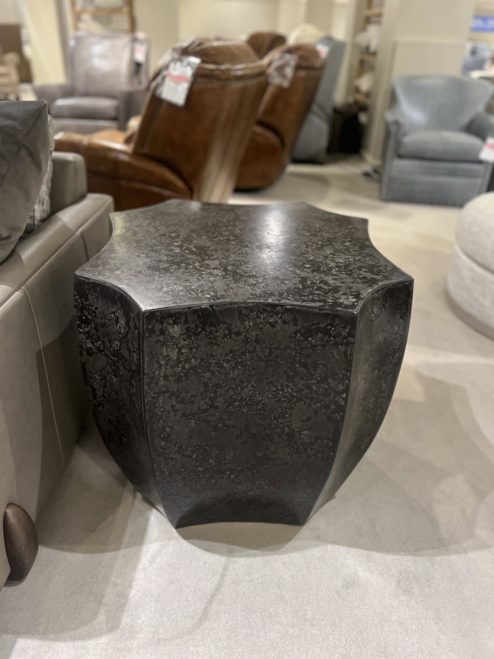 Century SF5727/190 Obsidian Lamp Table Century SF5727/190 Obsidian Lamp Table