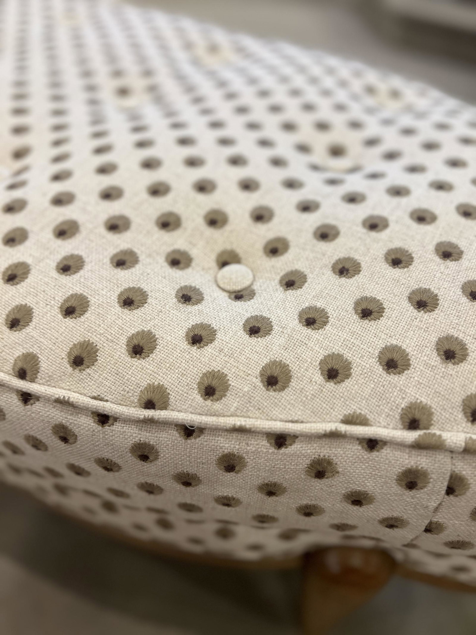 Hickory Chair HC8509-29/310 Fanny Ottoman Hickory Chair HC8509-29/310 Fanny Ottoman