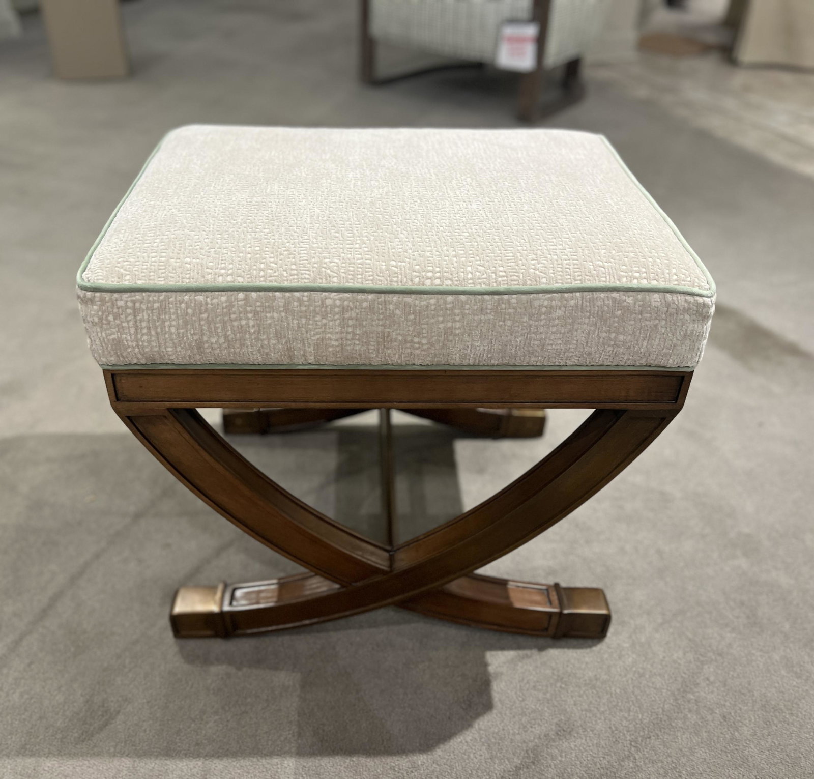 Hickory Chair PE6740-50/410 Sofia Stool