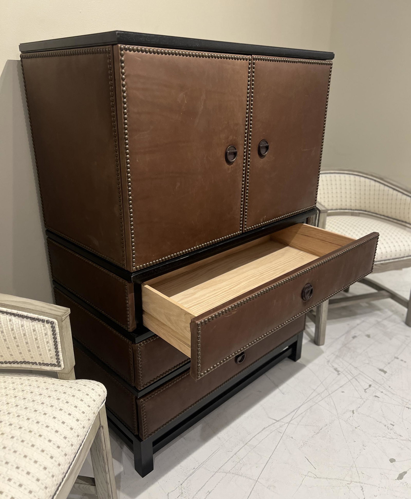 Hickory Chair HC9571-70/380,390,400 Remy Cabinet Group Hickory Chair HC9571-70/380,390,400 Remy Cabinet Group