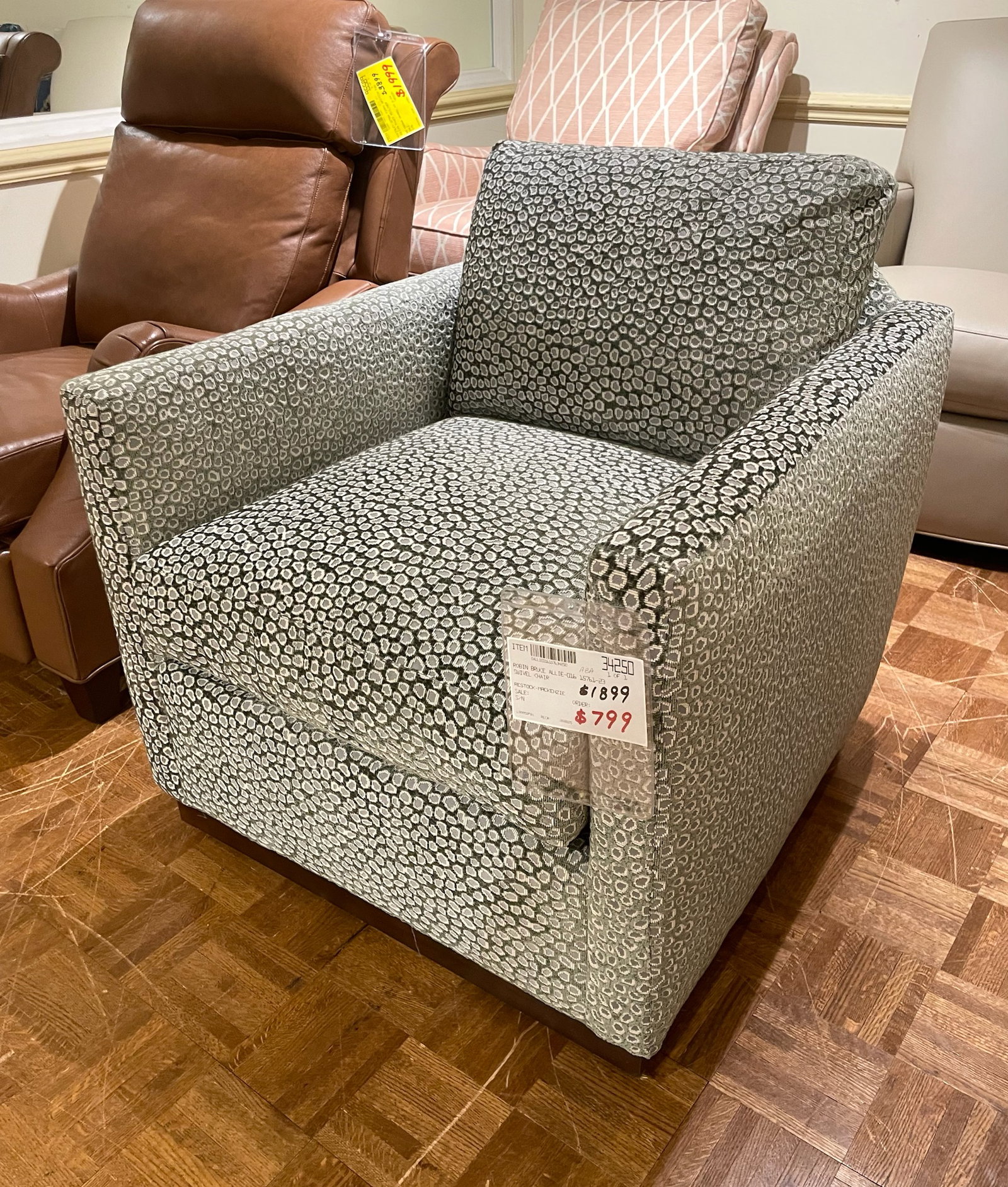 Rowe ALLIE-016 Allie Swivel Chair