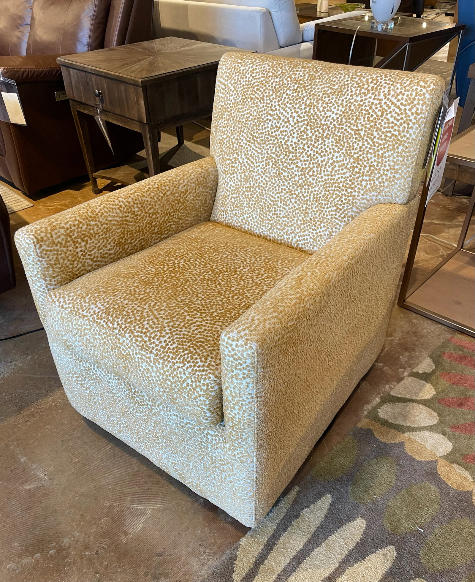 Palliser Furniture 77040-33-5LEAO2 Bubbly Champagne Swivel Chair