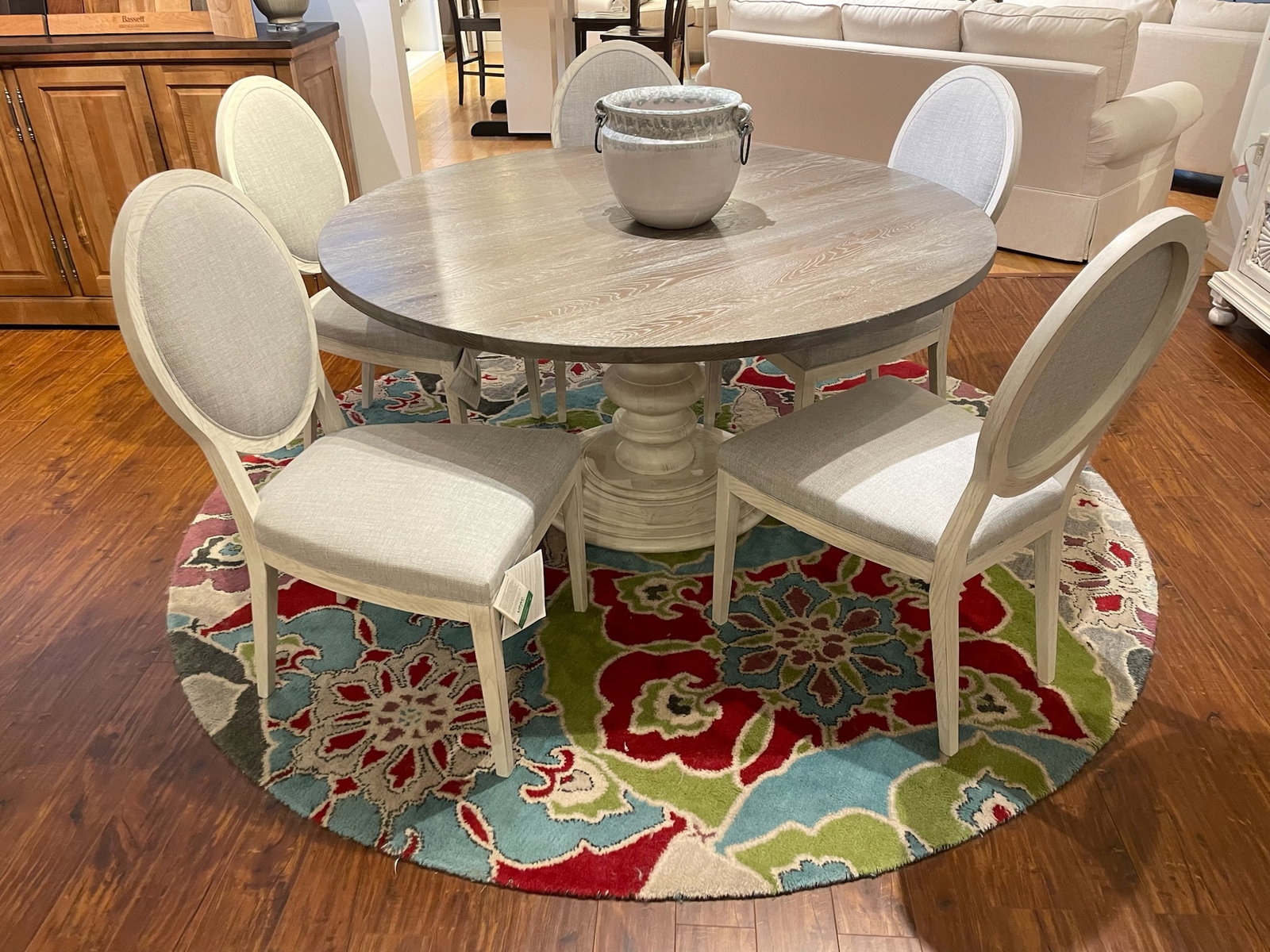 Bassett 4121-6060/4121-2000RD Rowan Dining Table and 5 Chairs