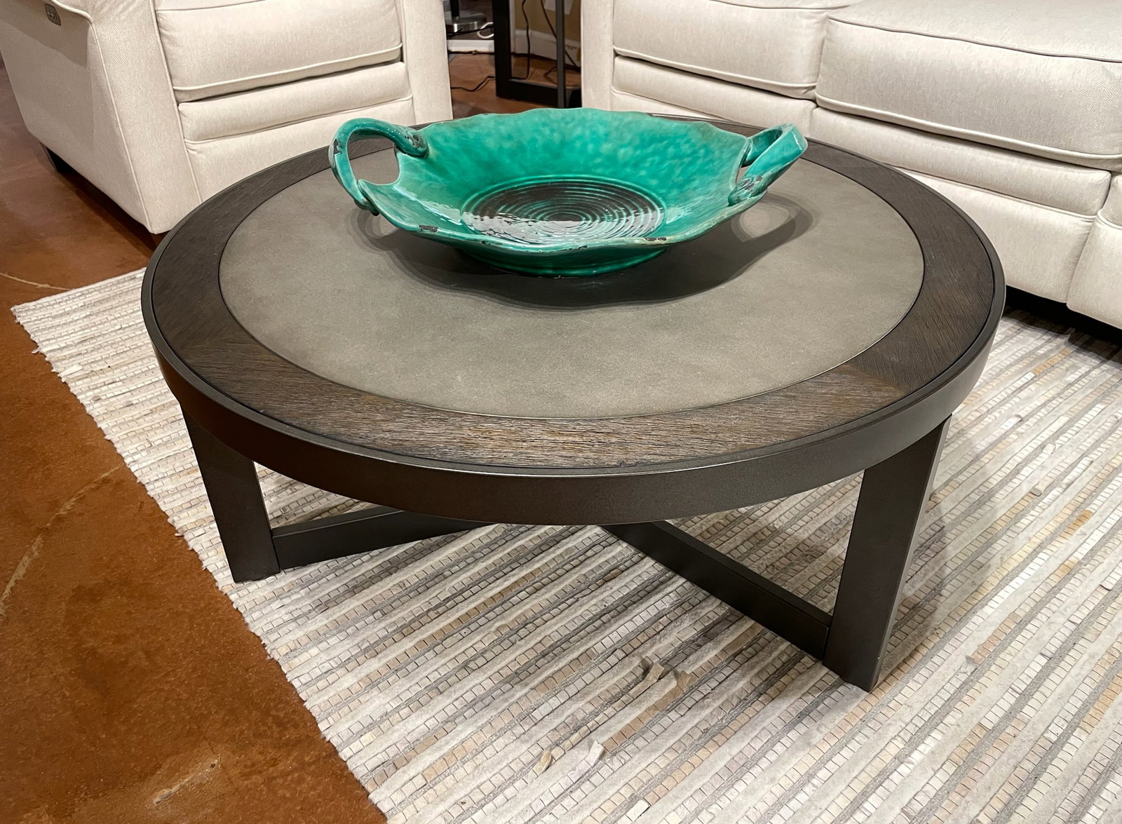 Hammary 650-911/650-917/650-917 Greystone Table Group