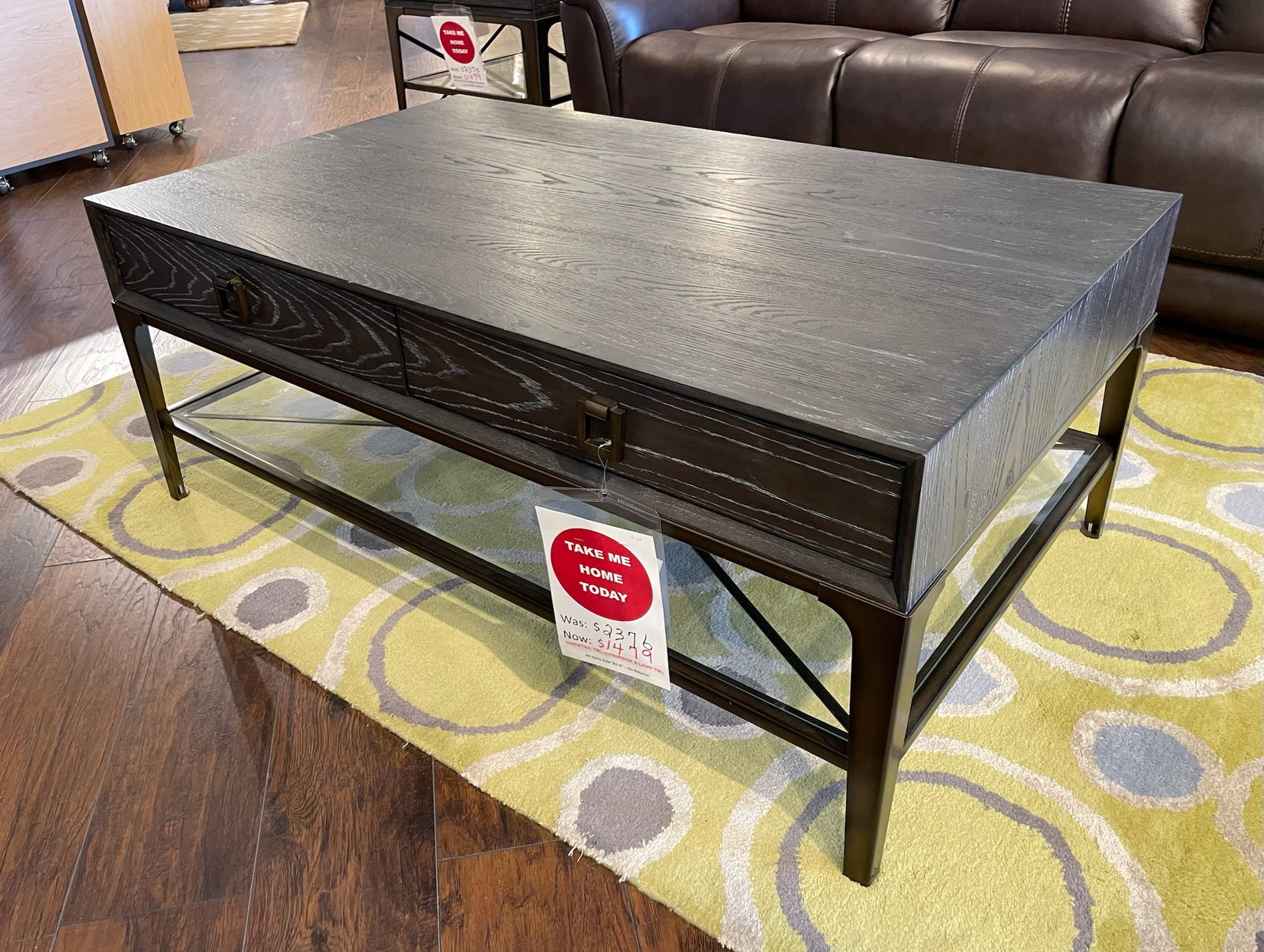 Hekman 23801/23807/23803 Cocktail and Two End Tables Hekman 23801/23807/23803 Cocktail and Two End Tables