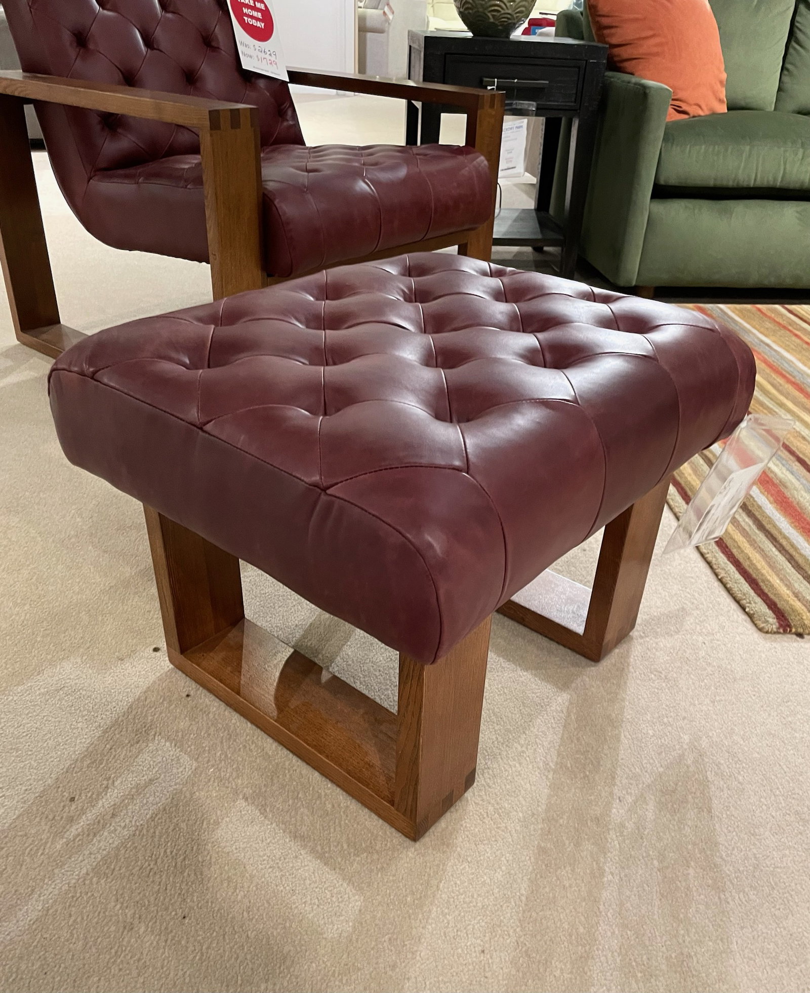 Palliser 77077-02 Wyatt Chair and Ottoman Palliser 77077-02 Wyatt Chair and Ottoman