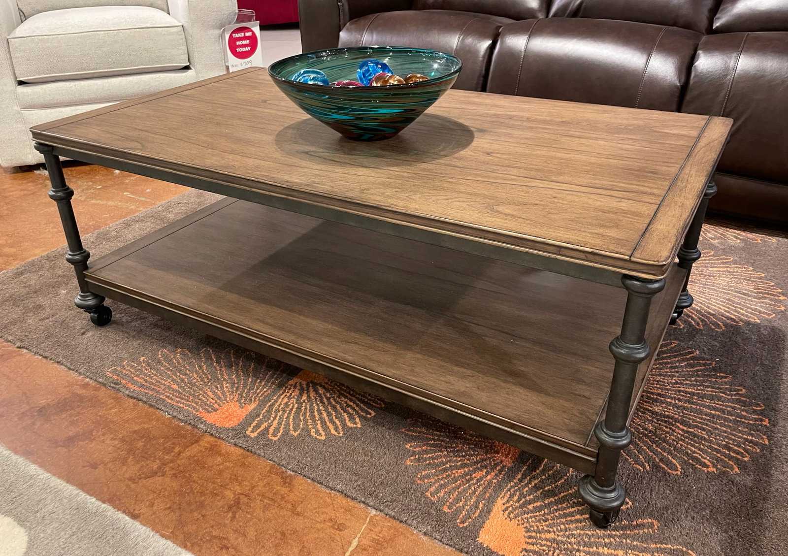 Riverside 23702 Hampton Road Cocktial and End Table